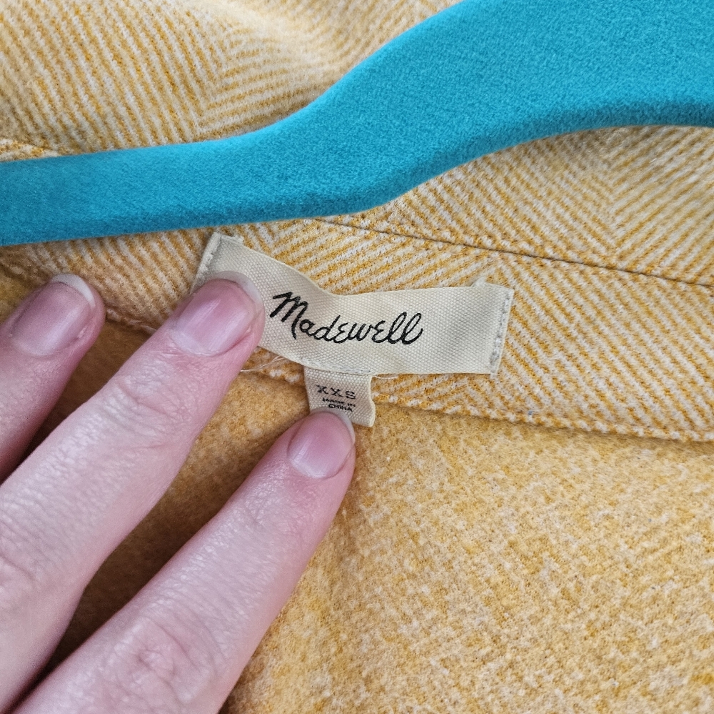 Yellow Herringbone Shacket - Picture 4 of 6